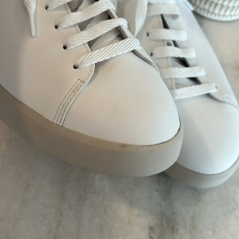 NWOT Everlane The ReLeather® Tennis Shoe